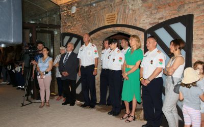 Tűzoltó és polgári védelmi kiállítás a rendvédelmi családi napon